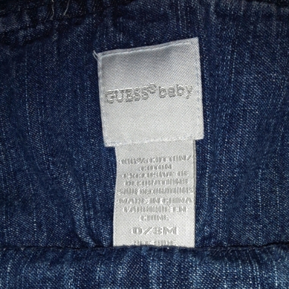 ๐ฅ๐ฅ 3 for 10 ๐ฅ๐ฅ 0-3 months Guess overalls - Picture 6 of 6
